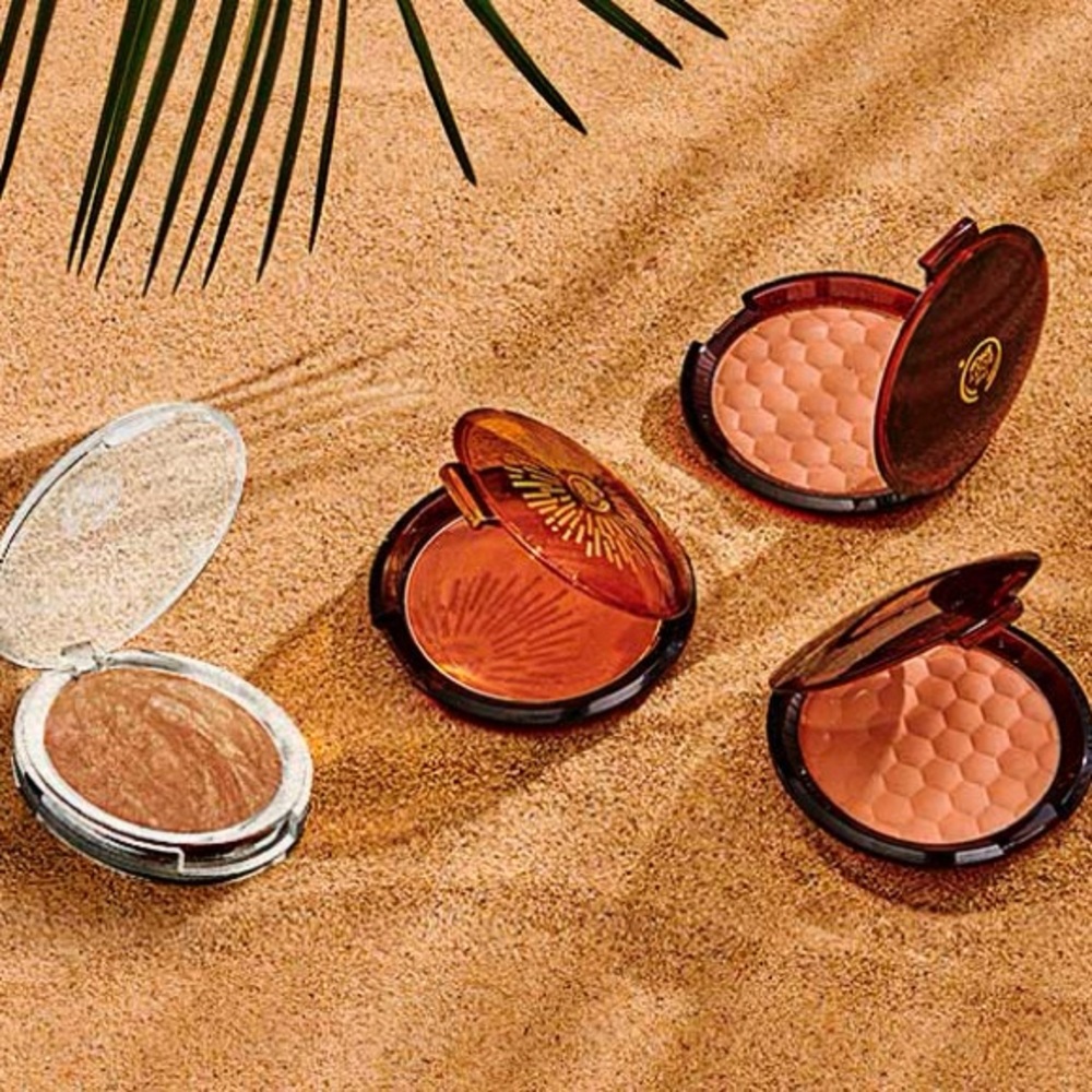 ๐ฅ2/$40๐ฅ The Body Shop Honey Matte Natural Finish Soft Glow Powder Bronzer 03 - Picture 4 of 8